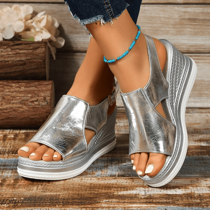 Baylie - Metallic Stylish Sandals