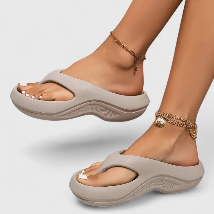 Dahlia - Lightweight Slide Sandals