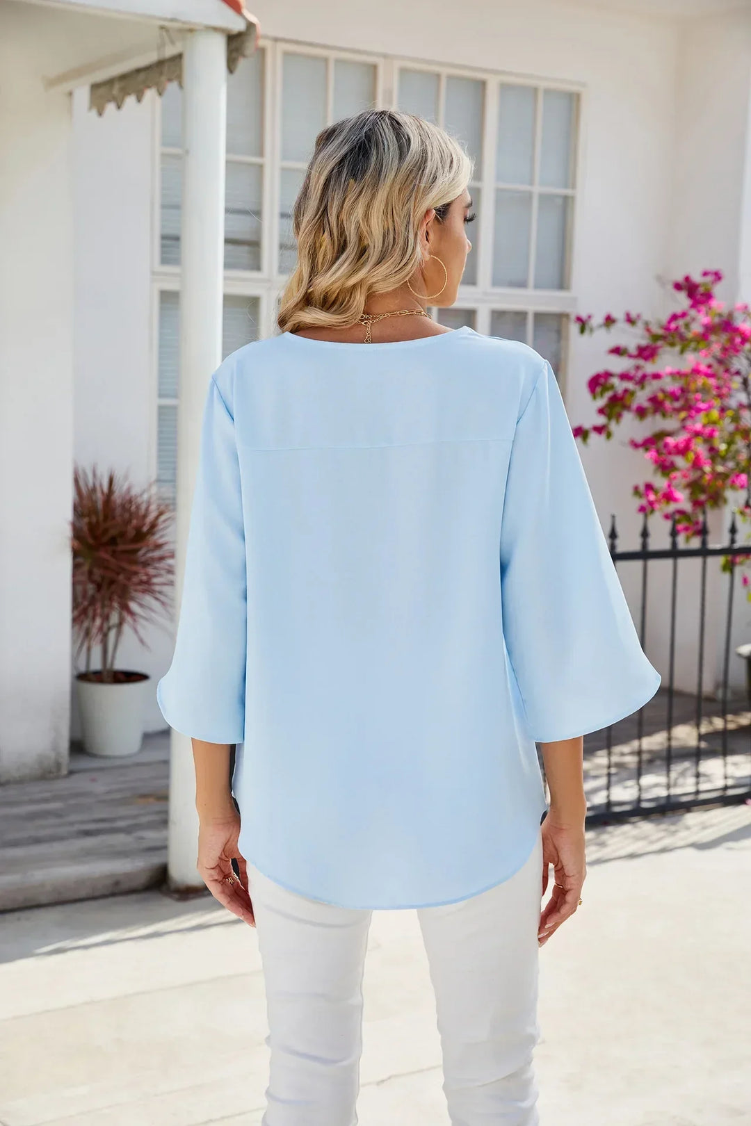 Judith - V-neck Blouse