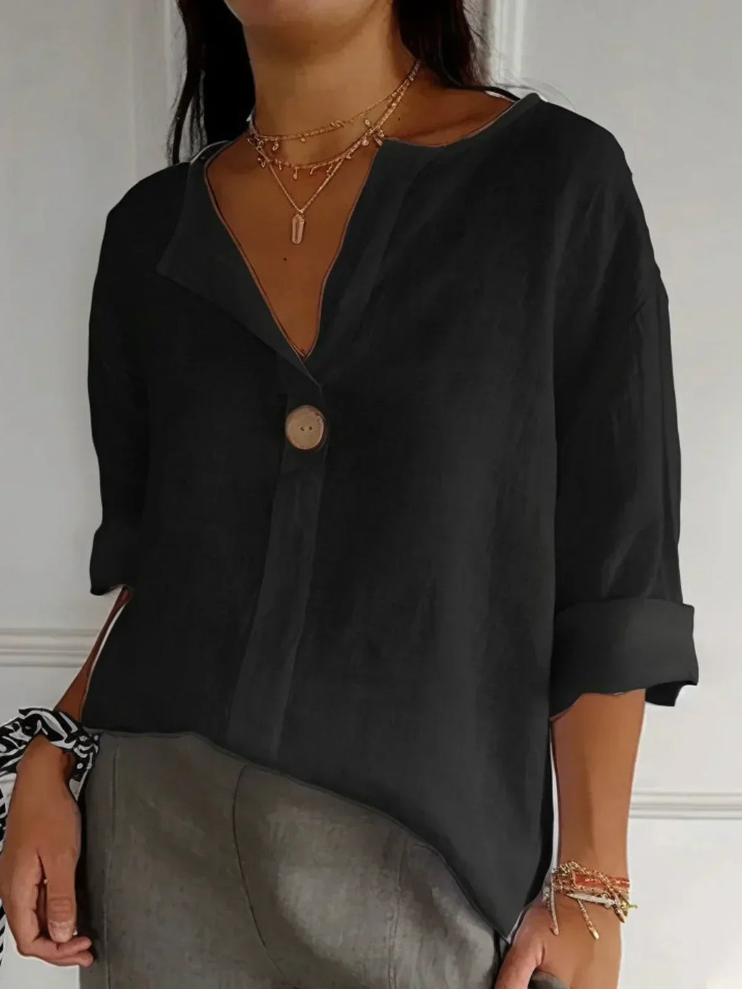 Janet - Casual V-Neck Blouse