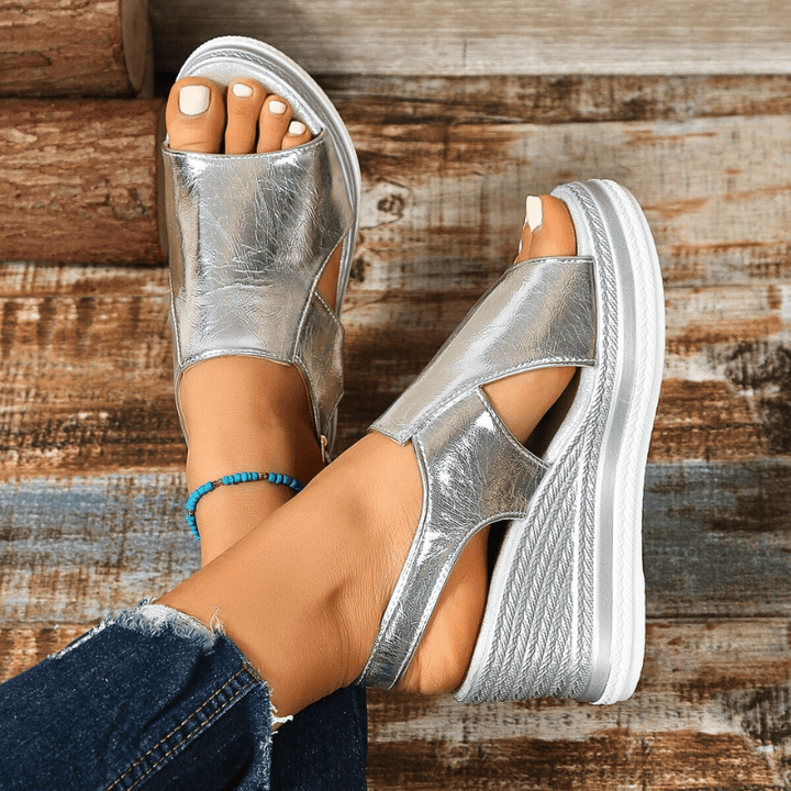 Baylie - Metallic Stylish Sandals