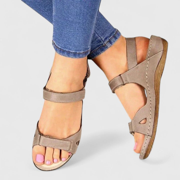 Avrie - Flat Comfort Sandals