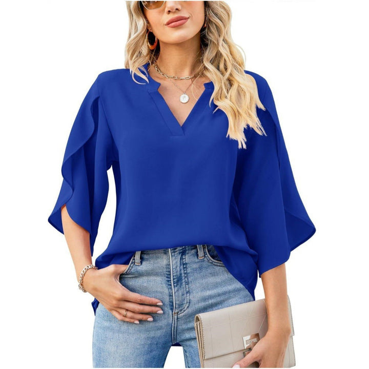 Pamela - Elegant V-Neck Top