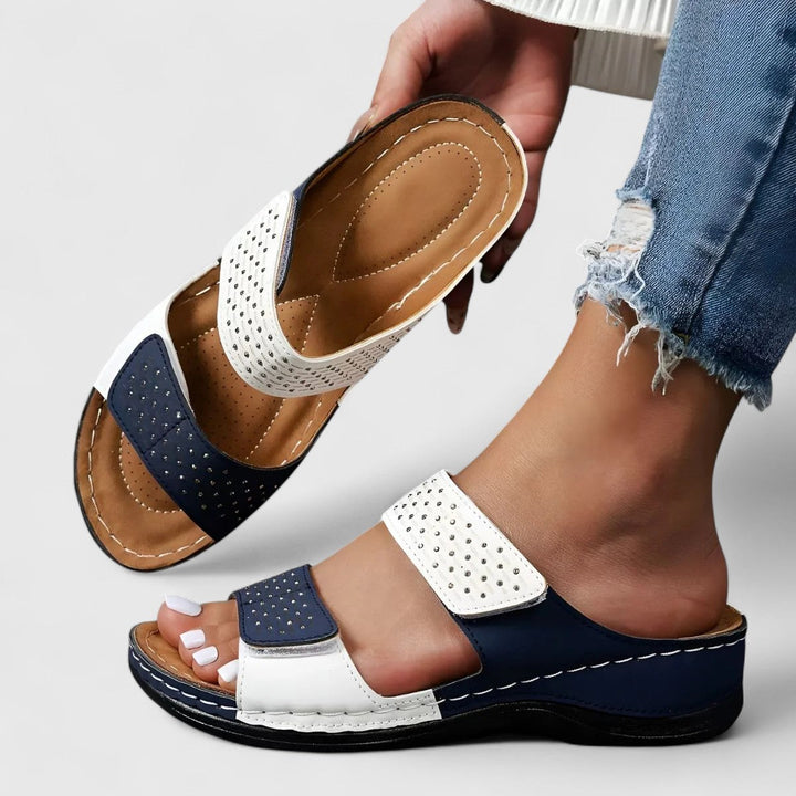 Ariella - Comfortable Sandals