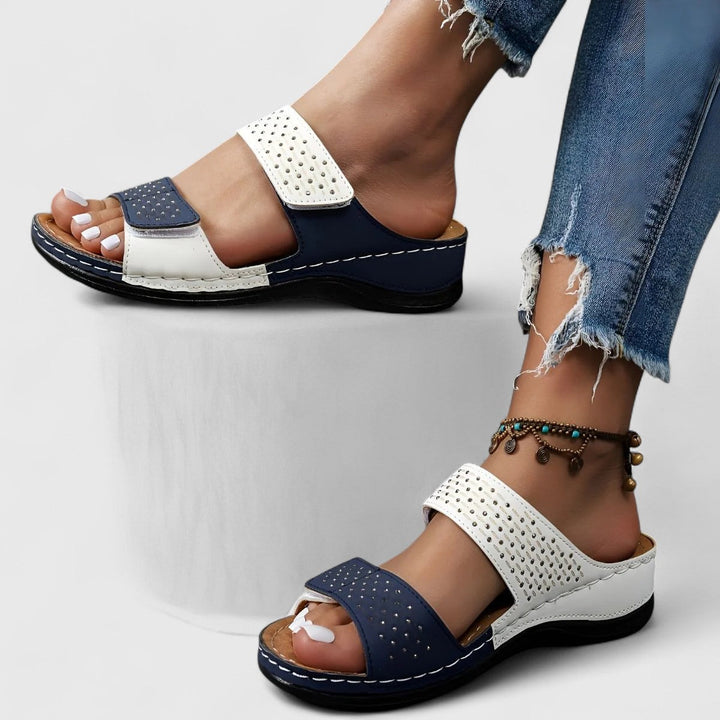 Ariella - Comfortable Sandals