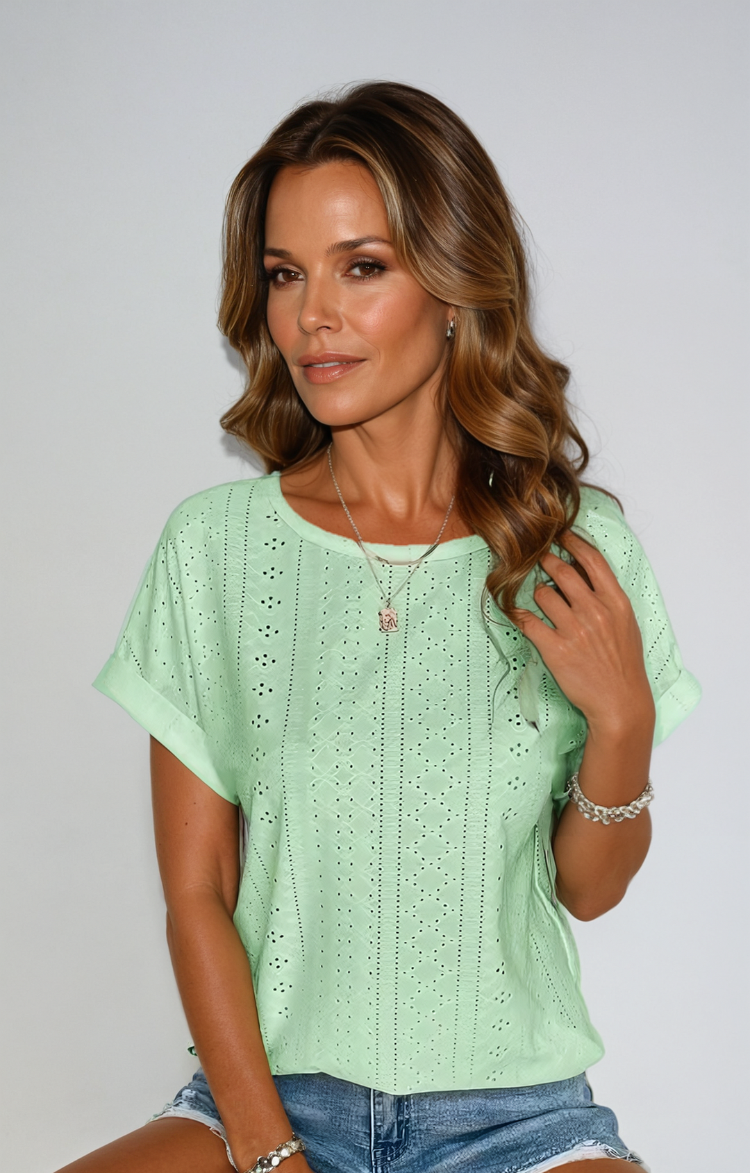 Carolyn - Casual Eyelet Top