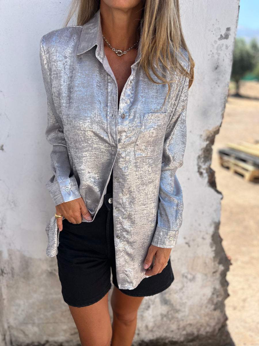 Lynette - Chic Shimmer Shirt