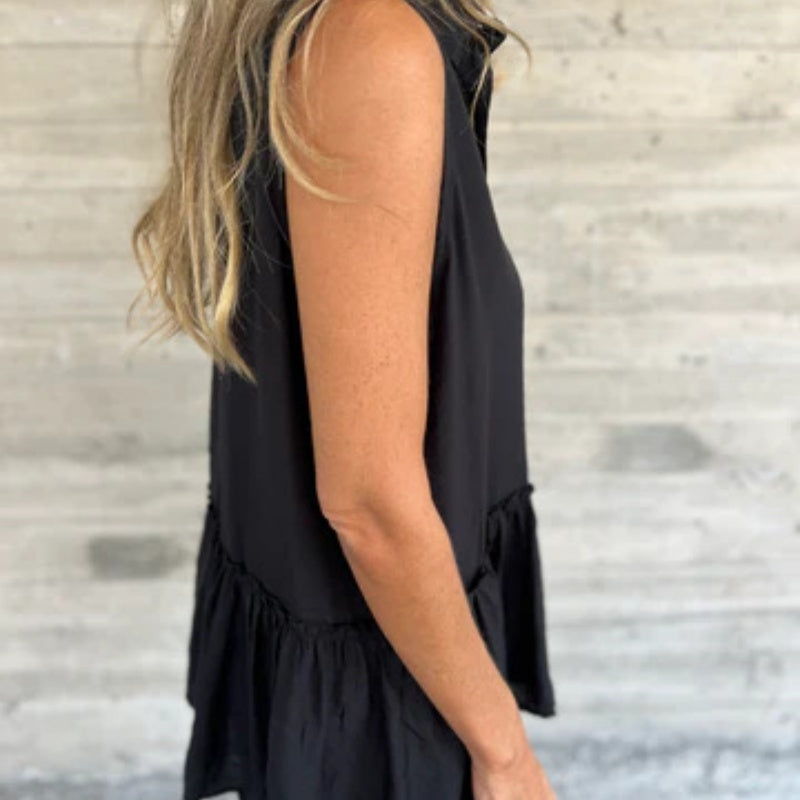 Eleanor - Ruffle Buttoned Top